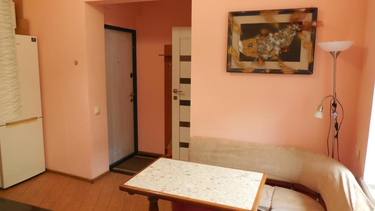 2 Room Apartment Near Opera House Lviv Exterior photo